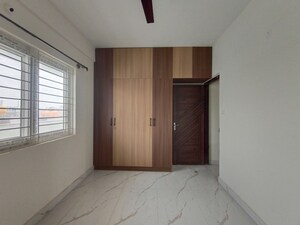 Room in 3 BHK Builder Floor at Hal Layout – for Rent