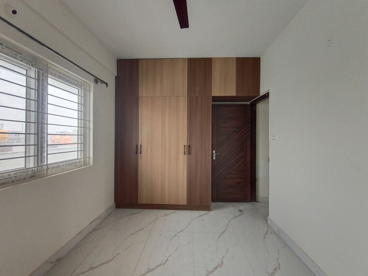 Room, hal layout 3 Bedroom 2100 Sq.Ft. Builder Floor In Hal Layout Bangalore 10611615