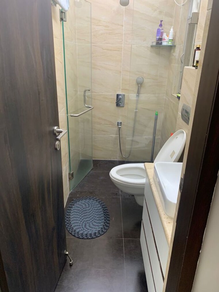 Bathroom, mantri-sujata-apartment 2 Bedroom 850 Sq.Ft. Apartment In Santacruz West Mumbai 10611614