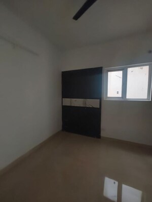 Room in 3 BHK Apartment at Gulshan Bellina, Sector 16 Greater Noida – for Sale