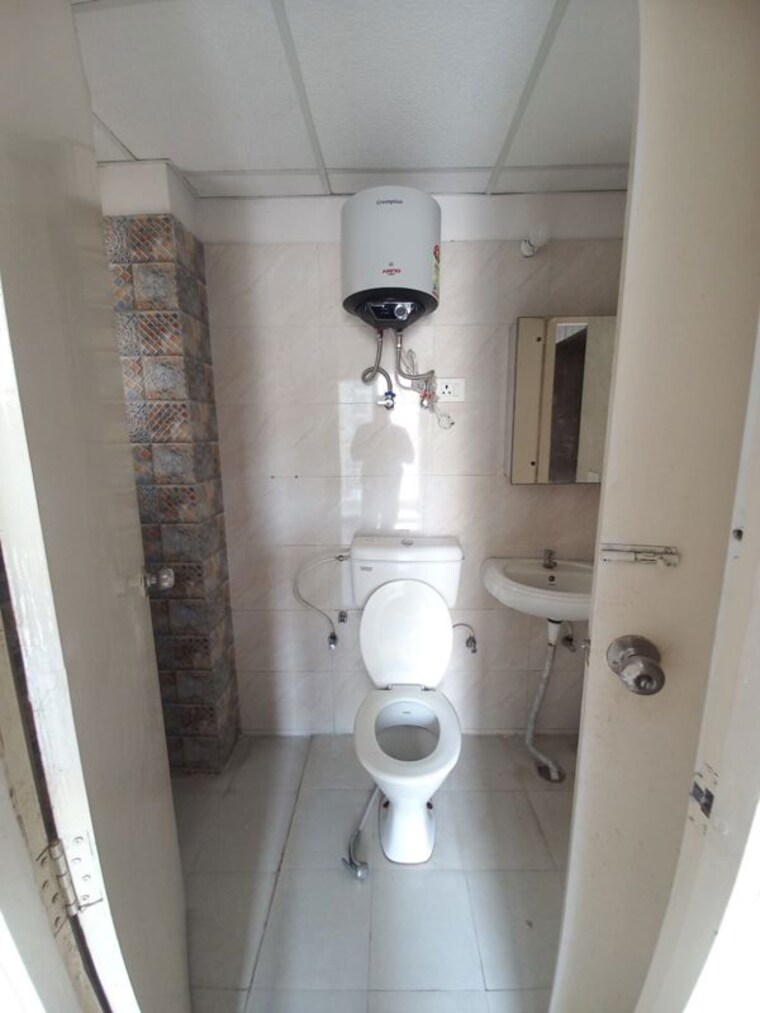 Bathroom, signature-global-the-millennia 2 Bedroom 690 Sq.Ft. Apartment In Sector 37d Gurgaon 10611630