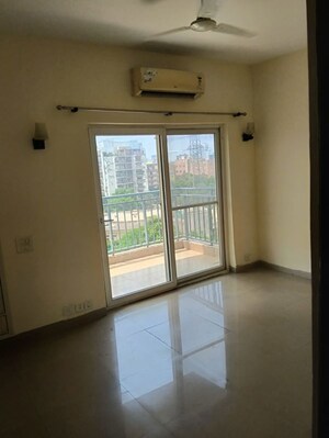 Room in 2 BHK Apartment at Eros Wembley Estate, Sector 50 – for Rent