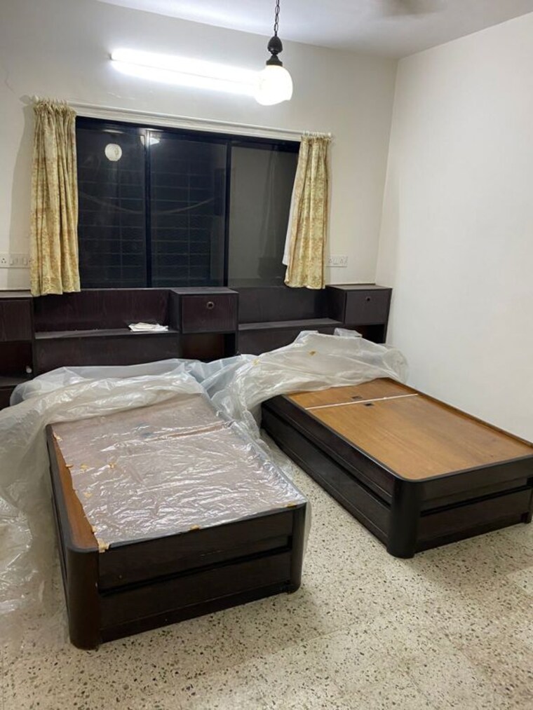 Bedroom, usha-kunj-apartment 2 Bedroom 740 Sq.Ft. Apartment In Juhu Mumbai 10611677