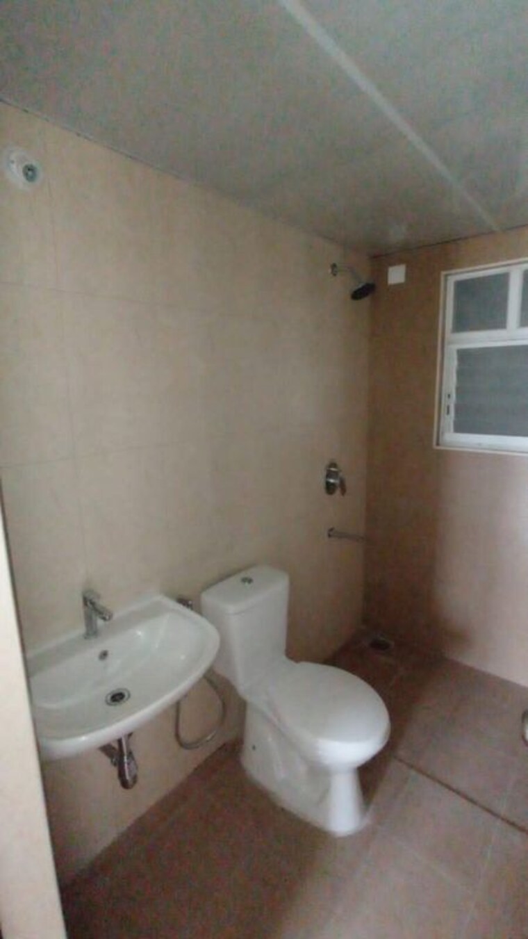 Bathroom, shriram-codename-yuva 2.5 Bedroom 1340 Sq.Ft. Apartment In Budigere Bangalore 10611685
