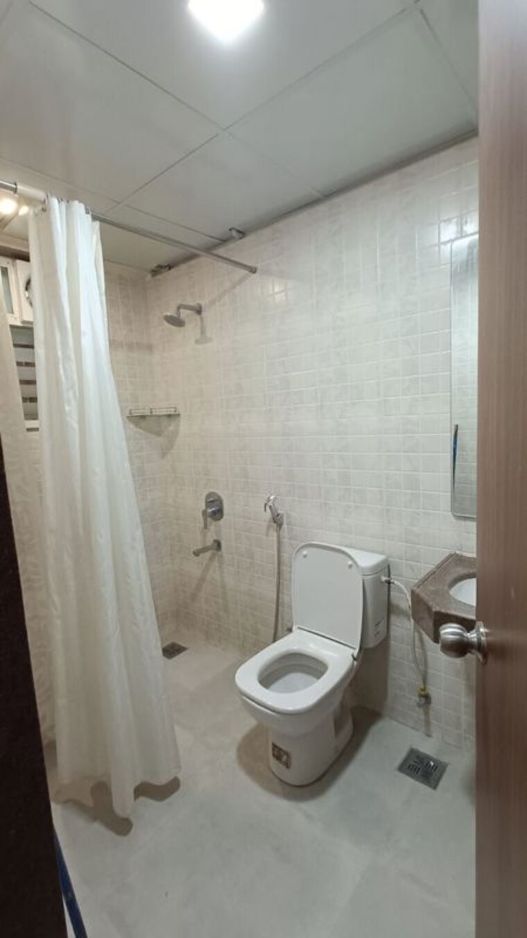 Bathroom, gulmohar-park-aundh 3 Bedroom 1150 Sq.Ft. Apartment In Aundh Pune 10611675