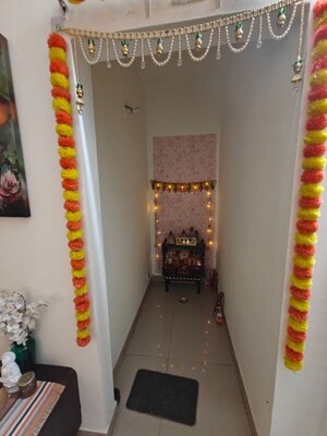 Furnished Amenities in 3.5 BHK Apartment at Mapsko Royale Ville, Sector 82 – for Rent