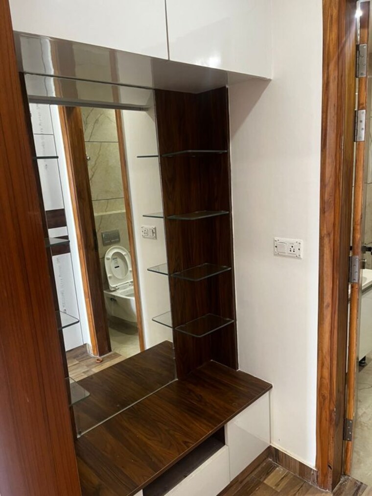 Room, parklands 3 Bedroom 2250 Sq.Ft. Builder Floor In Sector 85 Faridabad 10611666