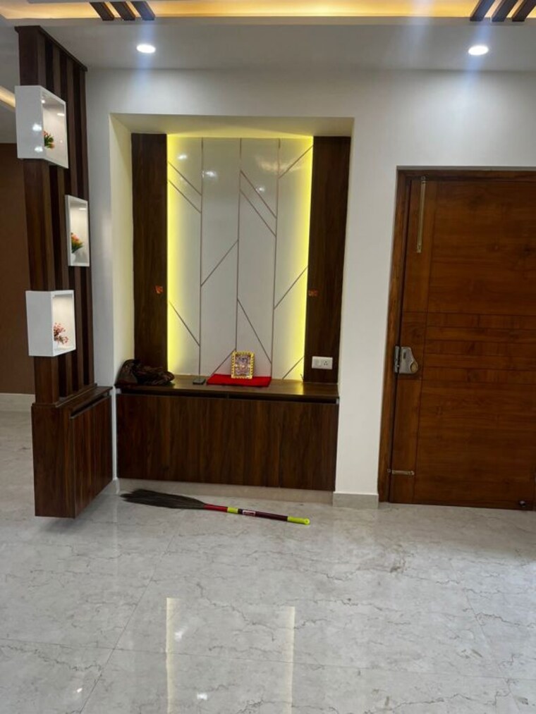 Room, parklands 3 Bedroom 2250 Sq.Ft. Builder Floor In Sector 85 Faridabad 10611666