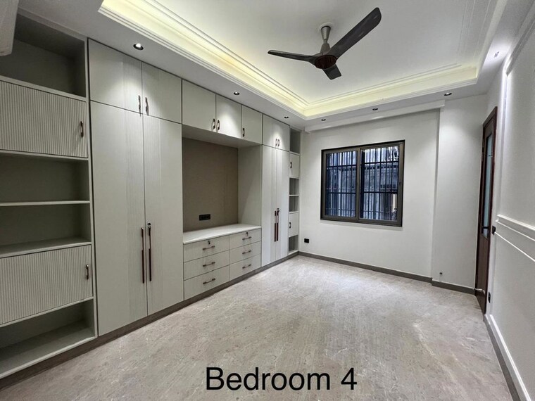 Room, safdarjung enclave 3.5 Bedroom 2000 Sq.Ft. Builder Floor In Safdarjung Enclave Delhi 10611696