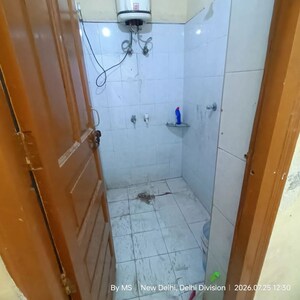Bathroom in 1 BHK Apartment at Mehrauli – for Rent