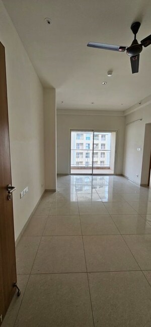 Room in 2 BHK Apartment at Sobha Dream Gardens, Thanisandra Main Road – for Rent