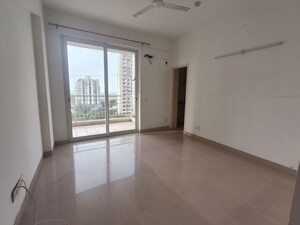 Room in 4 BHK Apartment at Alphacorp Gurgaon One 84, Sector 84 – for Rent