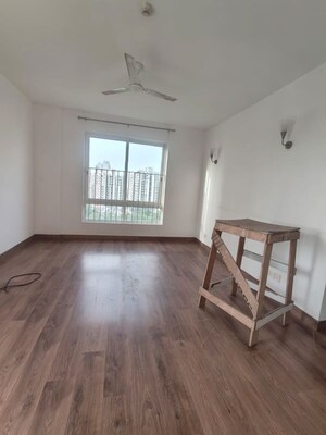 Room in 4 BHK Apartment at Alphacorp Gurgaon One 84, Sector 84 – for Rent