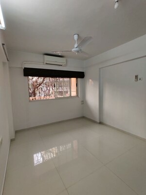 Room in 2 BHK Apartment at Sita Gita Apartments, Bandra West – for Rent