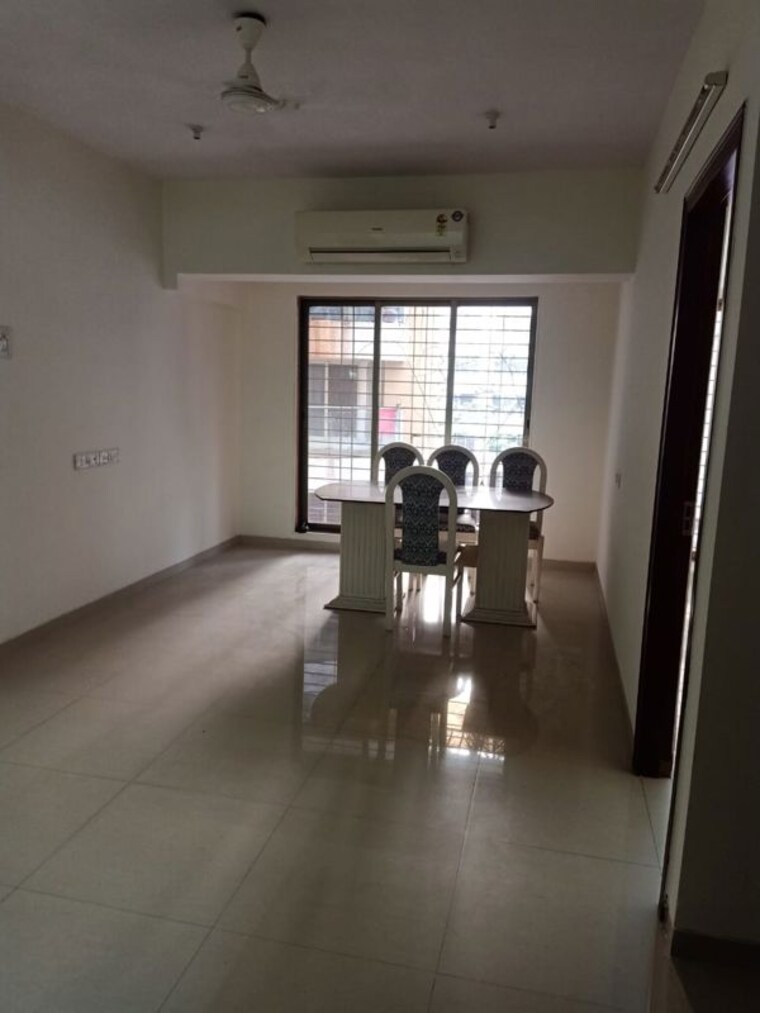  Parking, sita-gita-apartments 2 Bedroom 760 Sq.Ft. Apartment In Bandra West Mumbai 10611708