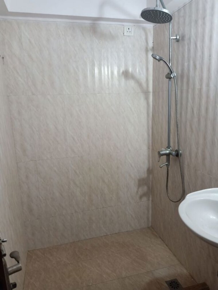 Bathroom, sita-gita-apartments 2 Bedroom 760 Sq.Ft. Apartment In Bandra West Mumbai 10611708