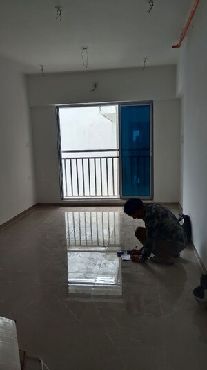 Room in 1 BHK Apartment at Shapoorji Pallonji Joyville, Virar West – for Rent