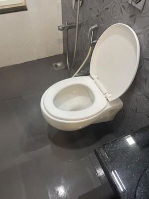 Bathroom in 2 BHK Apartment at Omkar Alta Monte, Malad East – for Rent