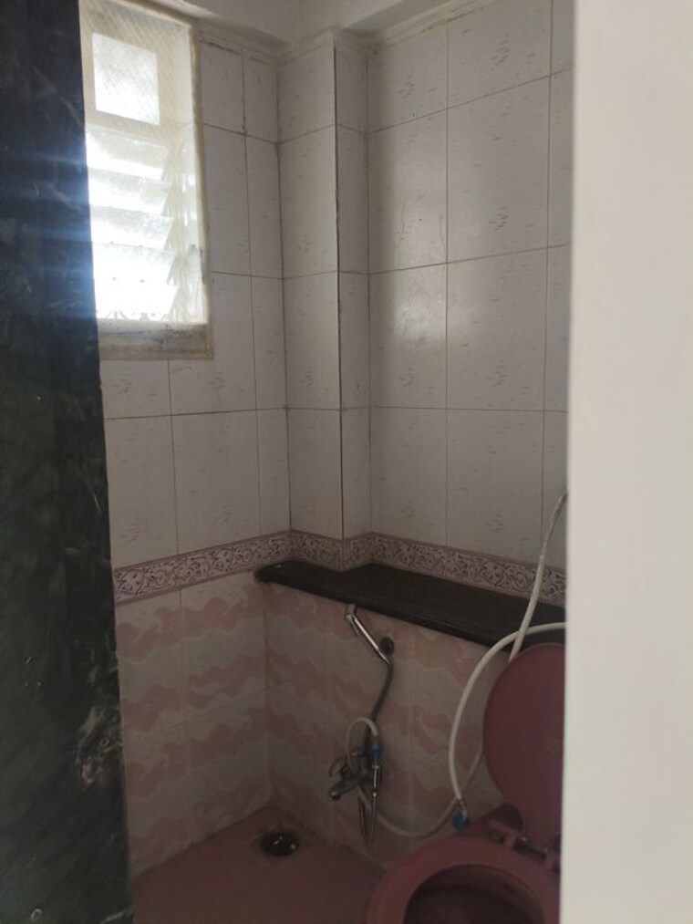 Bathroom, mhada-pratiksha-nagar-sion 1 Bedroom 345 Sq.Ft. Apartment In Sion Mumbai 10611772
