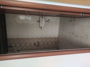 Furnished Amenities in 2 BHK Apartment at Hiraco Eminence, Mira Road – for Sale