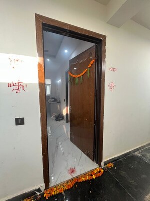 Furnished Amenities in 3 BHK Apartment at Today Ridge Residency, Sector 135 – for Sale