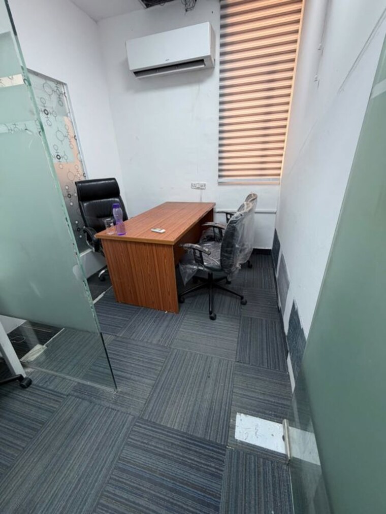 Team Area, sector 63 Commercial Office Space 750 Sq.Ft. In Sector 63 Noida 10611795