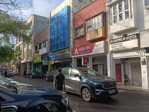  Showroom For Rent in Safdarjung Enclave