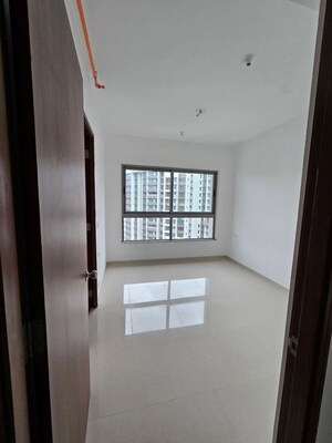 Hall in 3 BHK Apartment at Kalpataru Immensa, Kolshet Road – for Rent