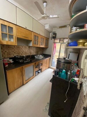 Team Area in 2 BHK Apartment at Sabita Apartment, Khar West – for Rent