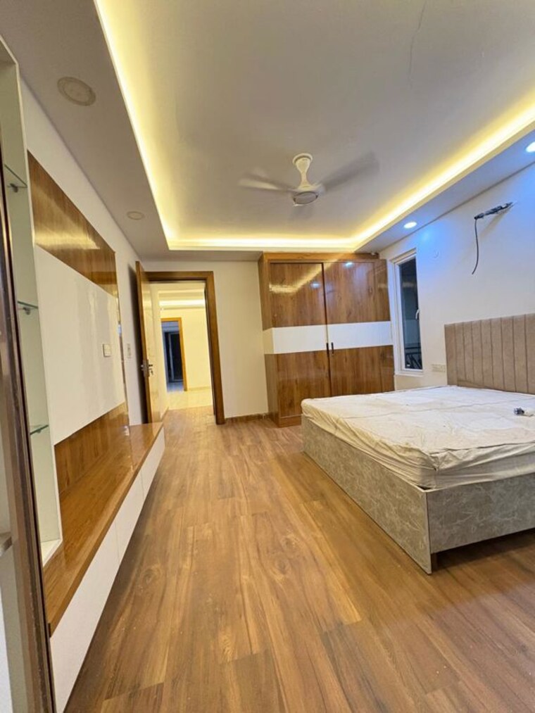 Bedroom, sector 52 4 Bedroom 300 Sq.Yd. Builder Floor In Sector 52 Gurgaon 10611824