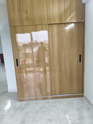 Room in 3 BHK Apartment at Signature Global City, Sector 37d – for Rent