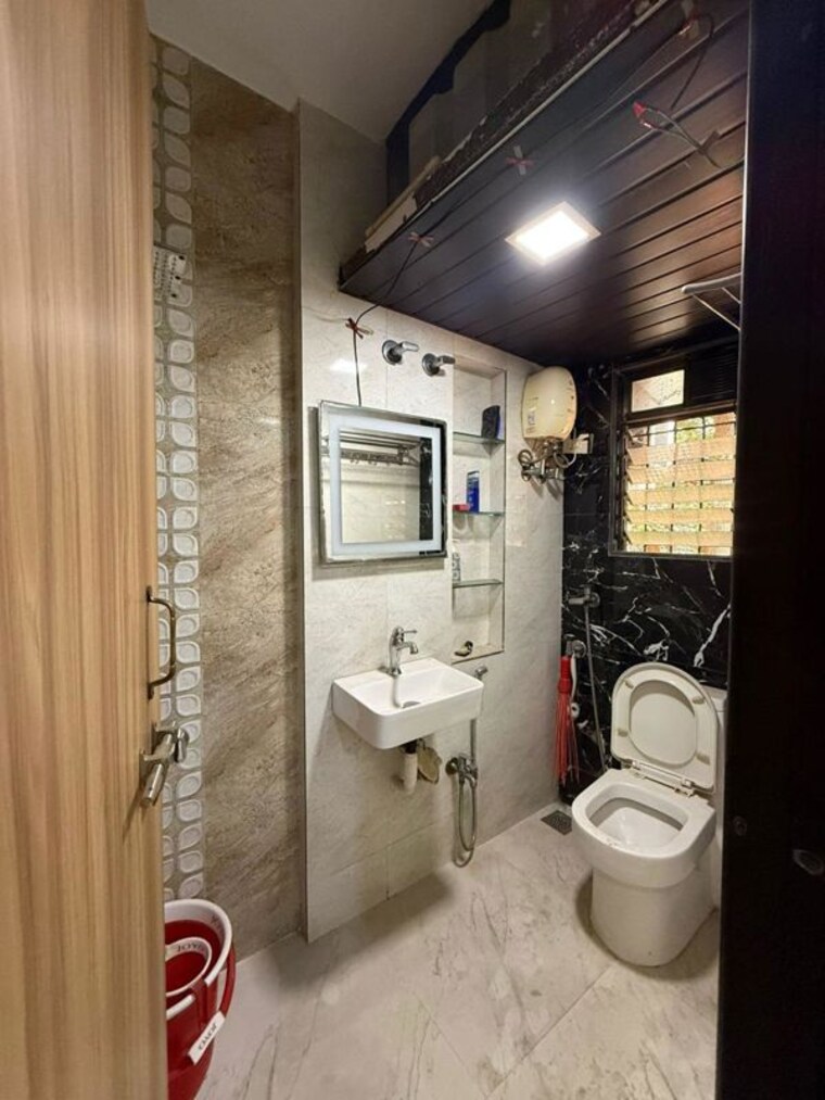 Bathroom, nri-complex-phase-2 2 Bedroom 1000 Sq.Ft. Apartment In Seawoods Navi Mumbai 10611812