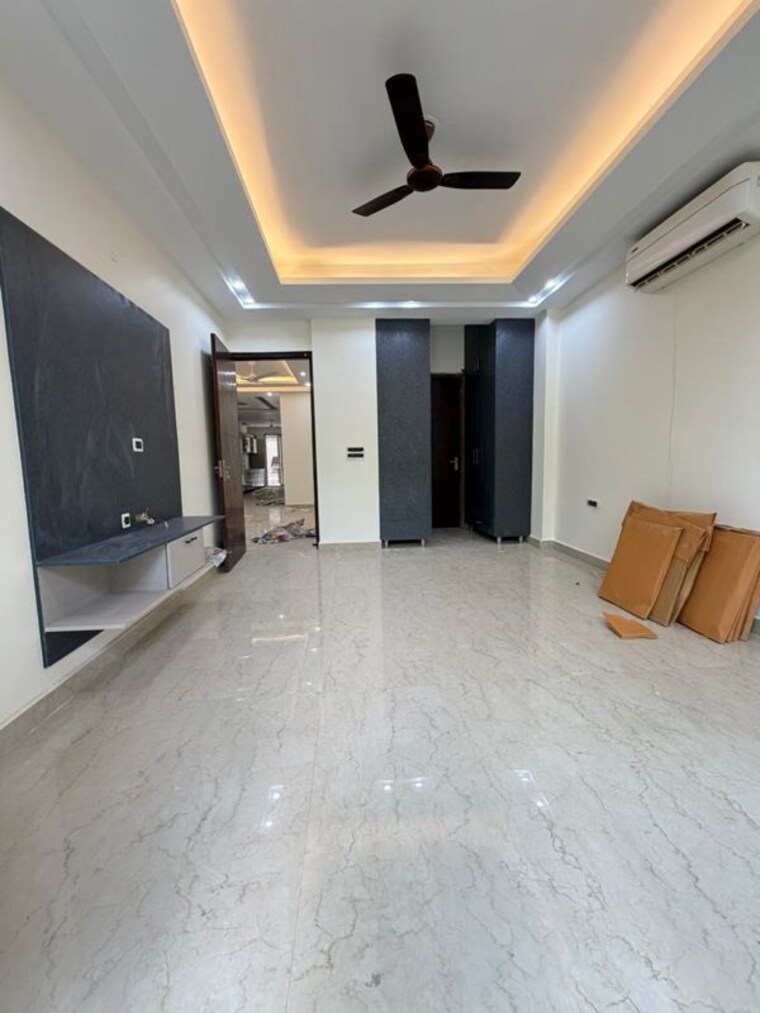 Room, south city 1 4 Bedroom 460 Sq.Yd. Builder Floor In South City 1 Gurgaon 10611841