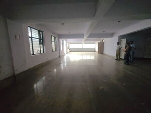 Room in  Warehouse at Sector 63 – for Rent