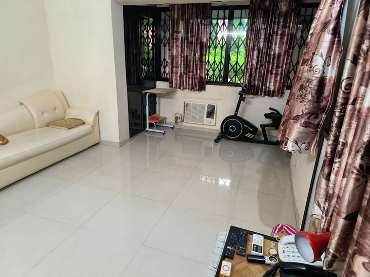 Room, santacruz west 2 Bedroom 800 Sq.Ft. Apartment In Santacruz West Mumbai 10611838