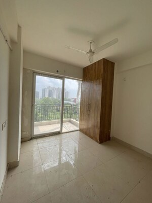 Room in 2 BHK Builder Floor at Sector 22 – for Rent