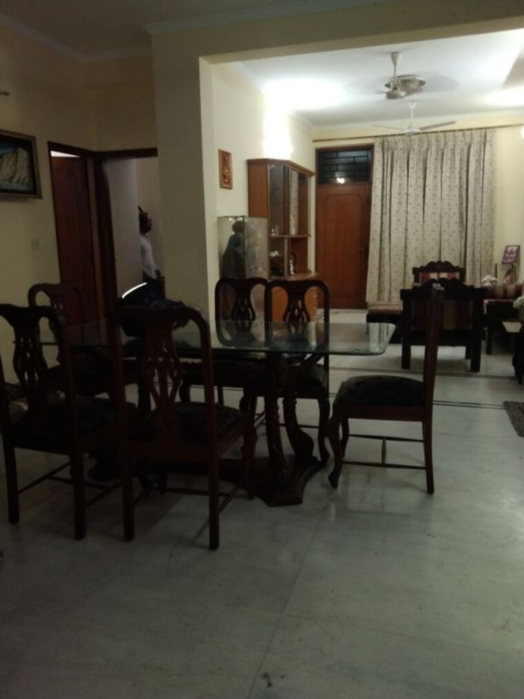 Gym, sector 22 2.5 Bedroom 1200 Sq.Ft. Villa In Sector 22 Gurgaon 10611845