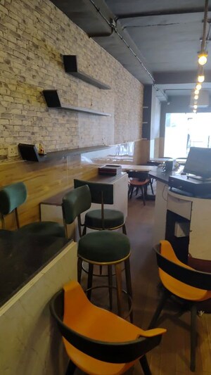 Team Area in  Showroom at Ambala Highway – for Rent