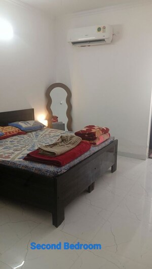 Bedroom in 2 BHK Builder Floor at Sector 22 – for Rent