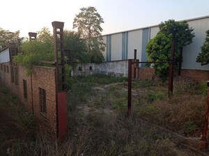  Warehouse – Garden View at Chaupanki - for Sale