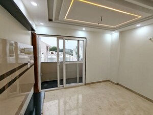 Room in 3 BHK Builder Floor at Rajouri Garden – for Rent