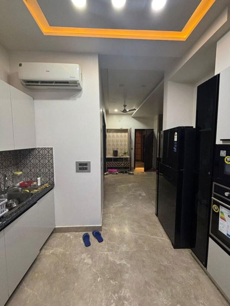 Kitchen, dlf-the-primus 3 Bedroom 1930 Sq.Ft. Apartment In Sector 82a Gurgaon 10611906