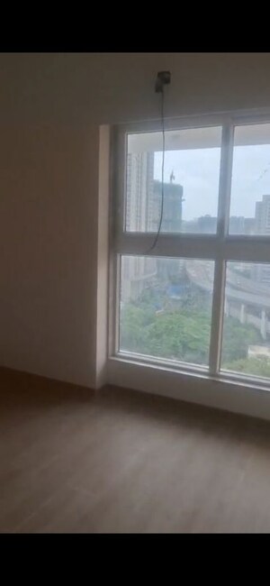 Room in 2 BHK Apartment at Ghodawat Skystar, Goregaon West – for Rent