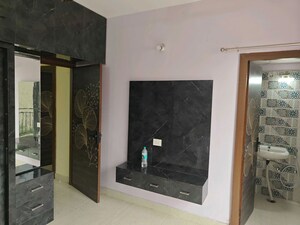 Room in 2 BHK Builder Floor at Sector 23 – for Rent