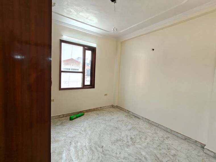 Room, rajouri garden 3 Bedroom 160 Sq.Yd. Builder Floor In Rajouri Garden Delhi 10611930