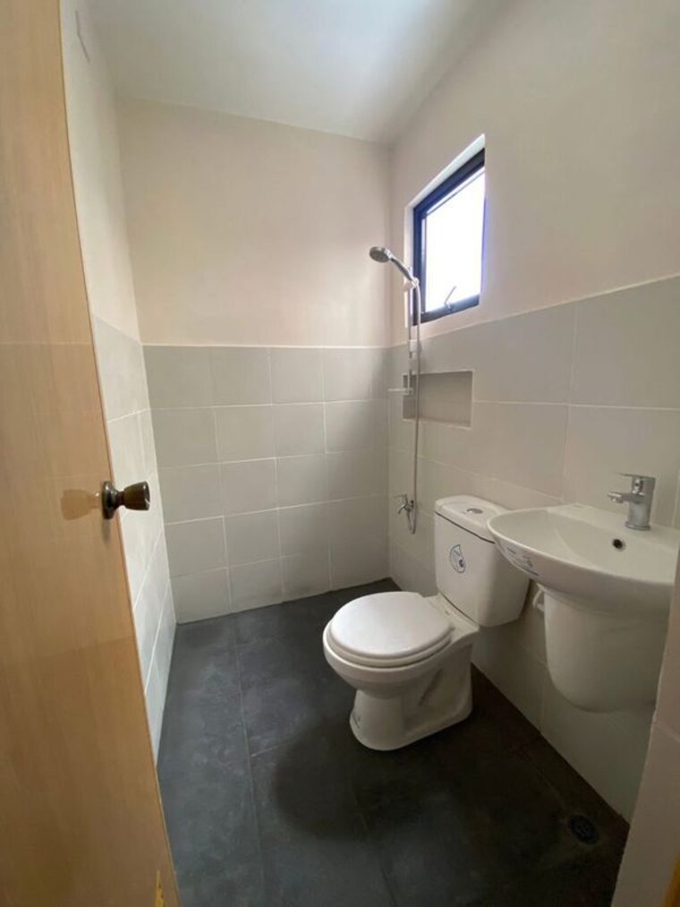 Bathroom, kannadi i 3 Bedroom 1300 Sq.Ft. Villa In KannadI I Palakkad 10611929