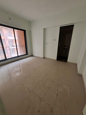 Room in 2.5 BHK Apartment at Patrachawl Mhada, Goregaon West – for Rent