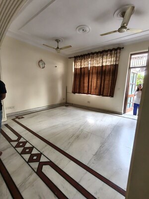 Bedroom in 2 BHK Independent House at Sector 52 – for Rent