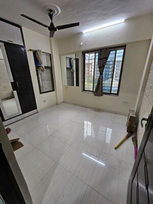 Room in 1 BHK Apartment at Swastik Palms CHS, Brahmand – for Rent