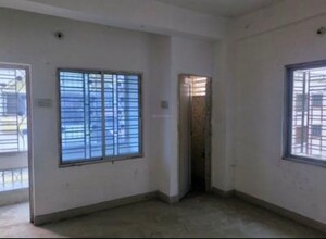 Room in 2 BHK Apartment at Sodepur – for Sale